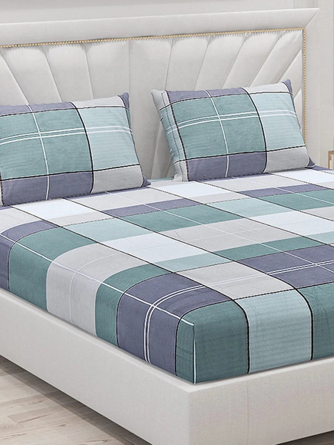 130 GSM Polyester Double Bed Bedsheet with 2 Pillow Covers