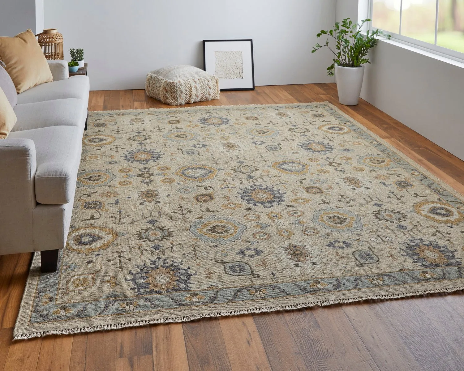 Aleska Oriental Tan/Blue/Gold Rug