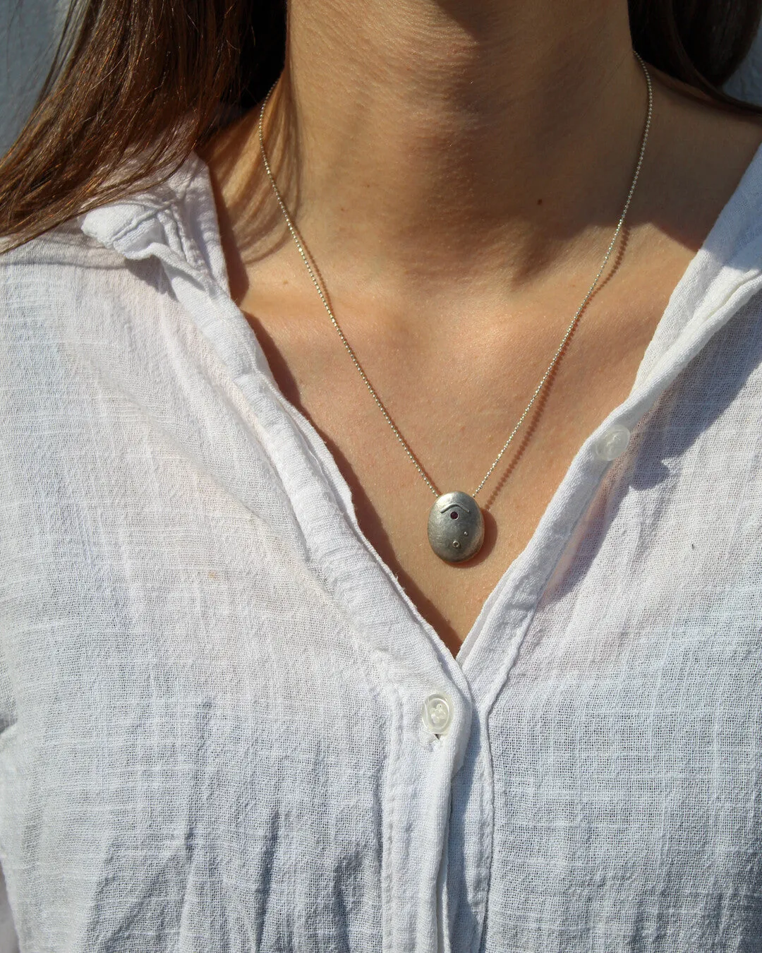 Cyclope Rosa pendant