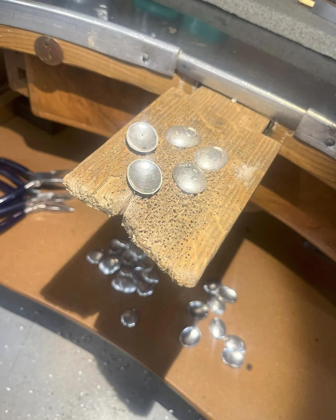 Cyclope Rosa pendant