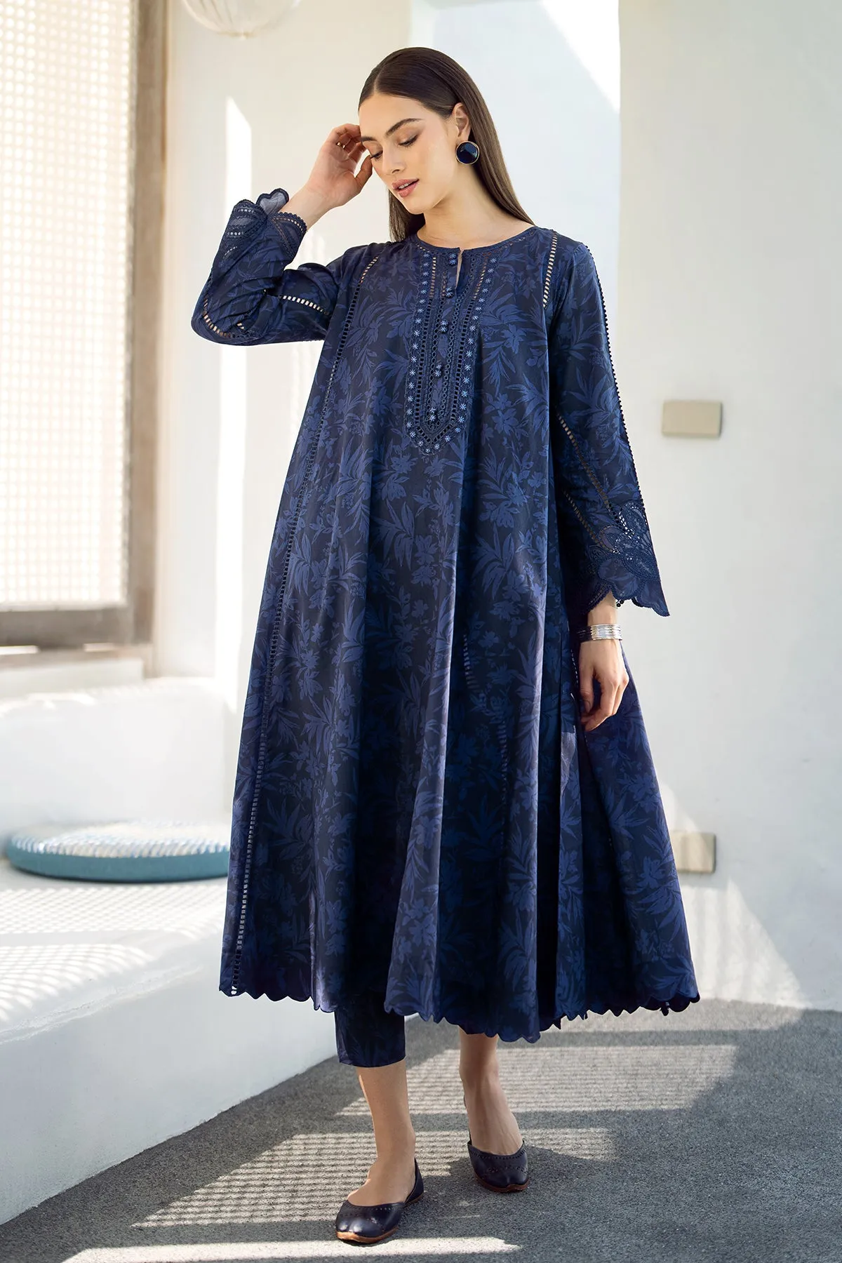 EMBROIDERED PRINTED LAWN UF-544