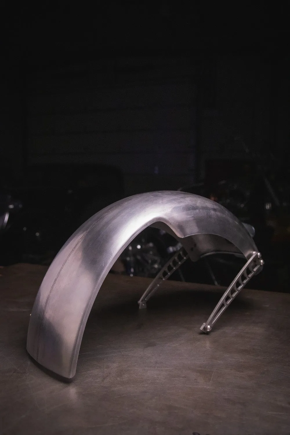FLAT28 Super Deluxe 28” Rear Fender with Mini Web Struts and Popes Nose Taillight