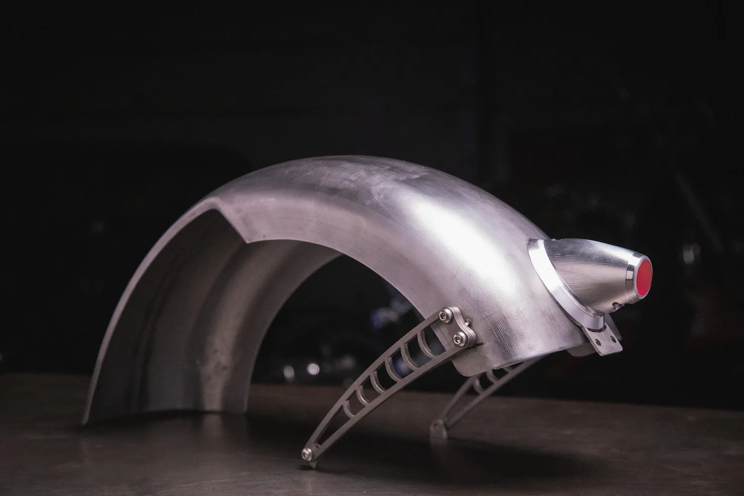 FLAT28 Super Deluxe 28” Rear Fender with Mini Web Struts and Popes Nose Taillight