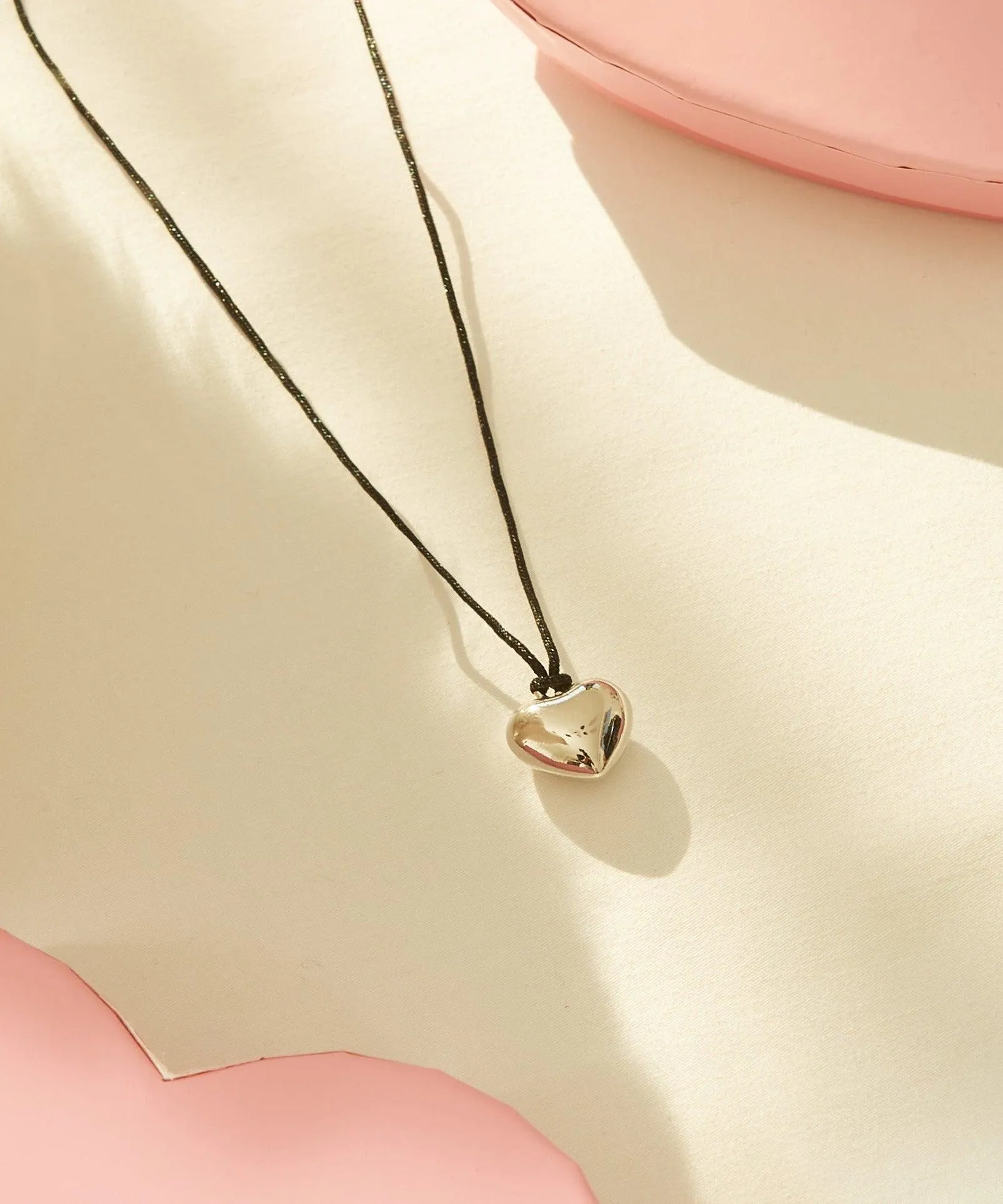 Heart Cord Necklace in Gold