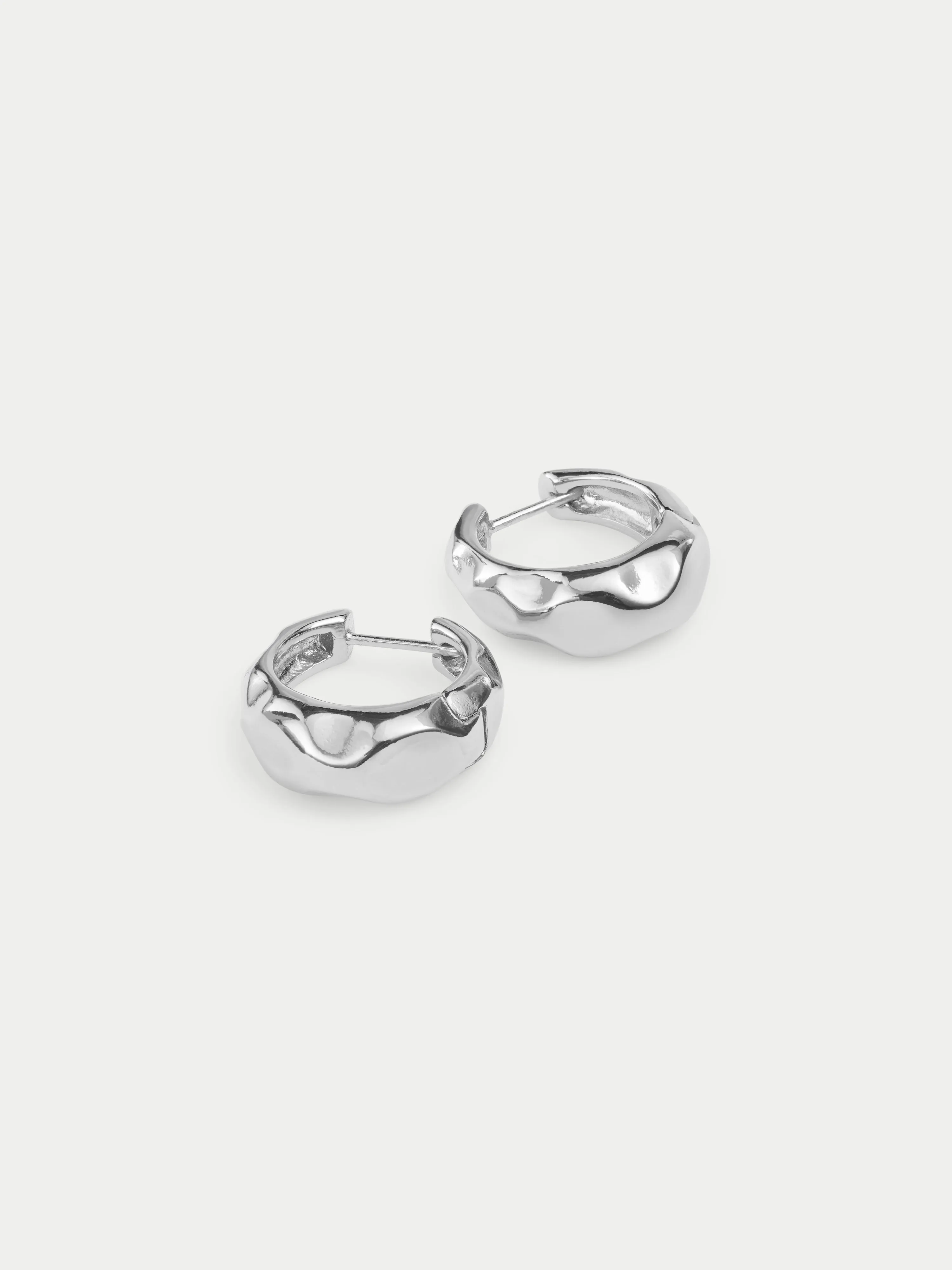 Hessle Hammered Huggie | Silver