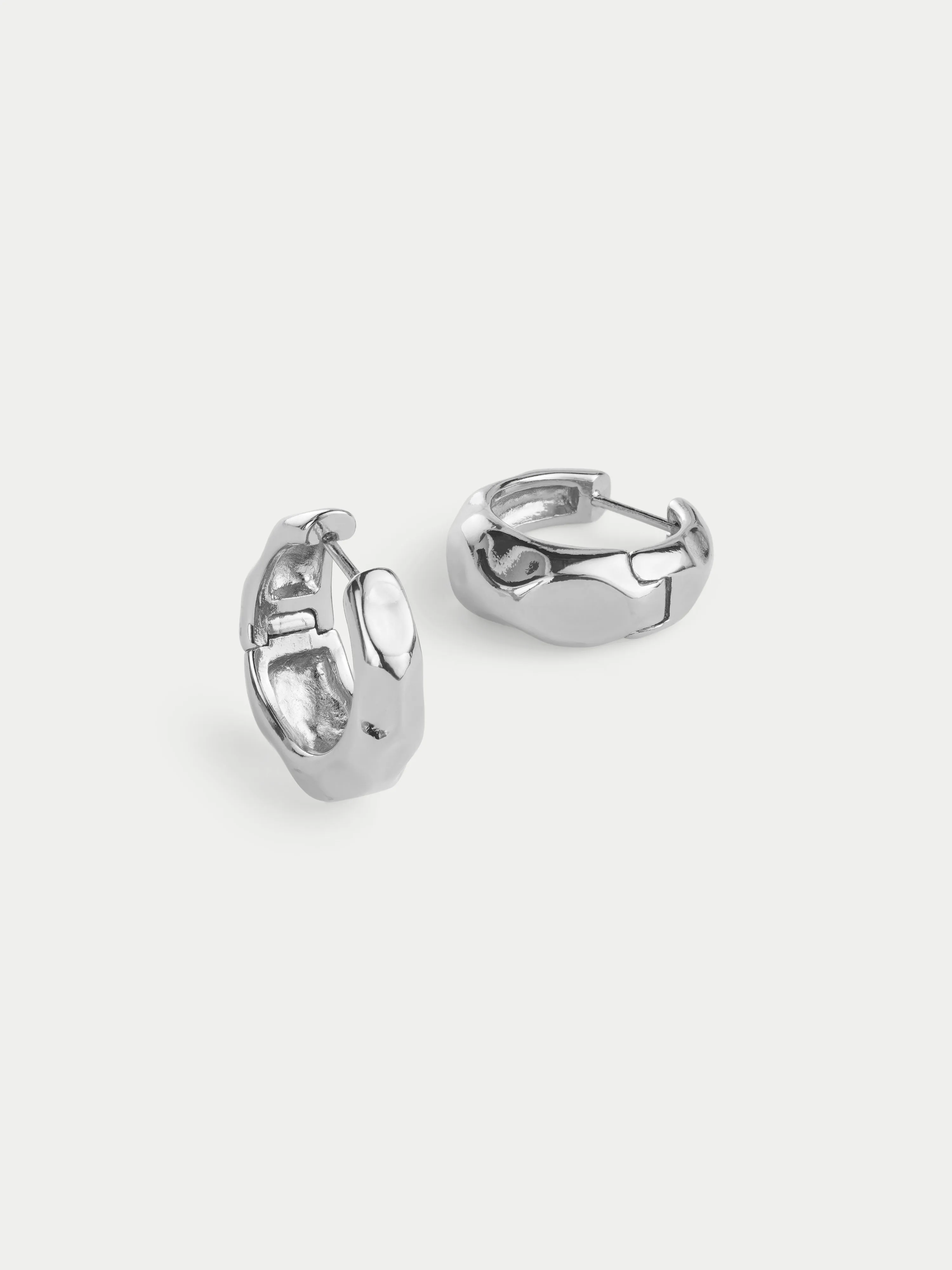Hessle Hammered Huggie | Silver