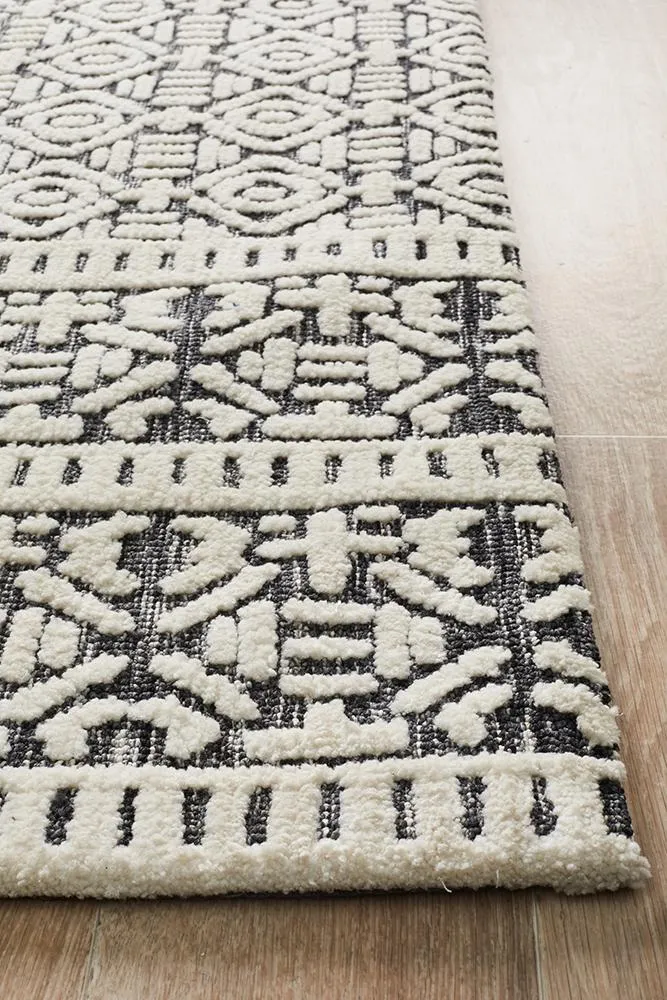 Rustic Casual Tribal Design Adonis Rug - Ivory/Black
