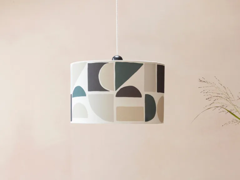 Sand large tiles printed shade