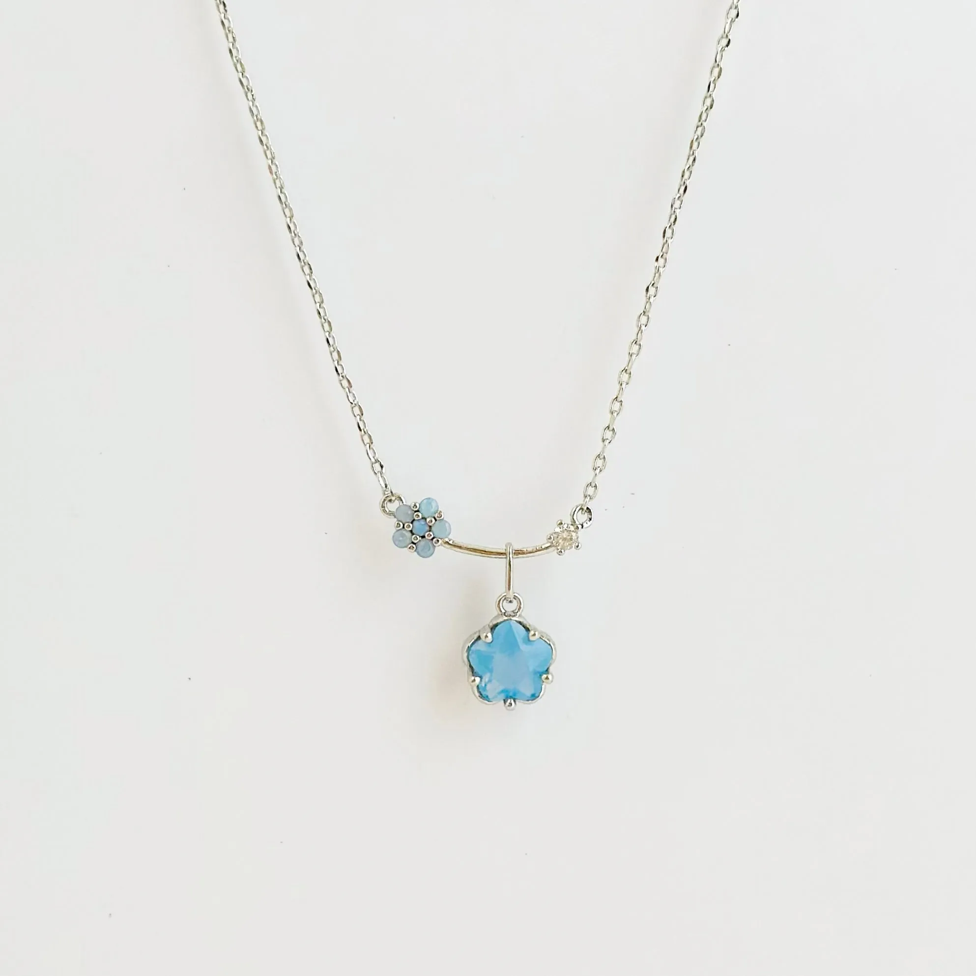 Silver Camellia Necklace