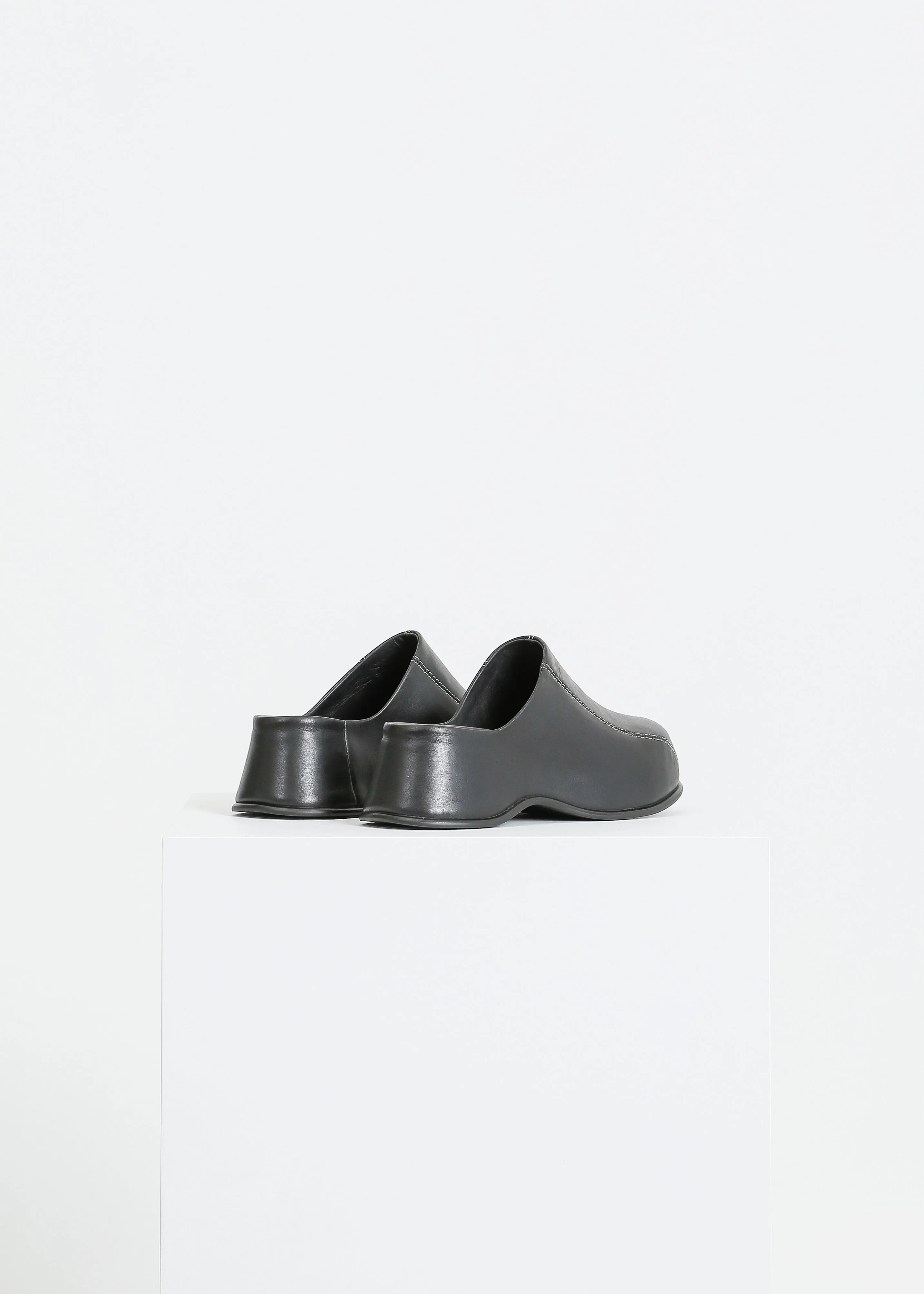 SLOAN MULE	 / BLACK