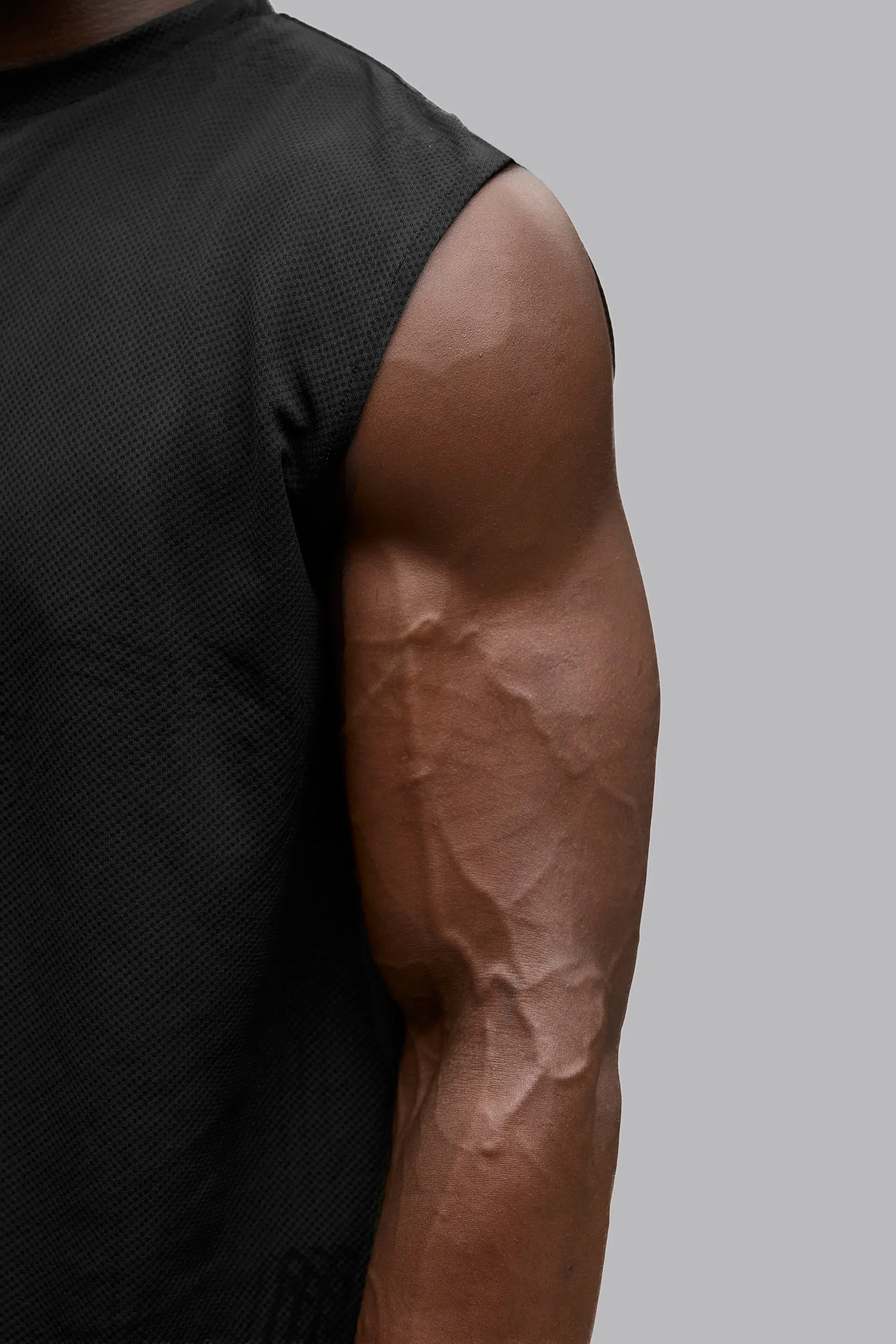 V_DRY GRAPHIC BOXY SLEEVELESS T-SHIRT - Black